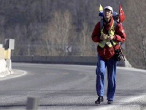 Bosna'dan yürüyerek Mekke'ye gitti
