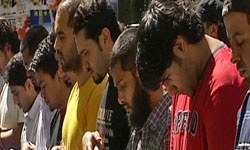 Parkta bayram namazı