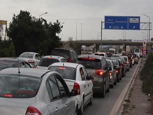 Tatil dönüşü trafik çilesi başladı