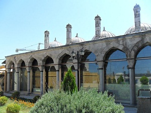 Şemsipaşa Halk Kütüphanesi yenileniyor