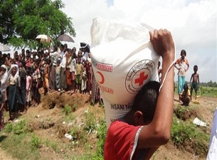 Türkiye, bayramda Arakanlıları yalnız bırakmadı