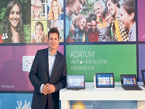 Windows 8, bir haftada dört milyon sattı