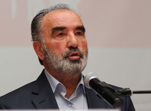 Bediüzzaman, bu İslamcılık yorumuna isyan eder