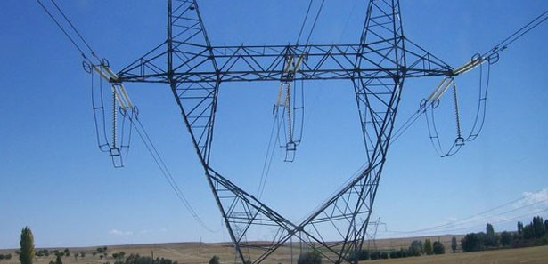 Elektrik üretimi de tüketimi de azaldı