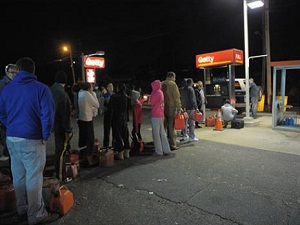 New York'ta petrol karneye bağlandı