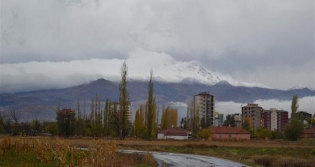Erciyes'te kar kalınlığı 20 santim