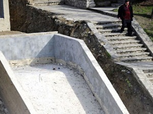 Mahalleye yürüyen merdivenle çıkacaklar