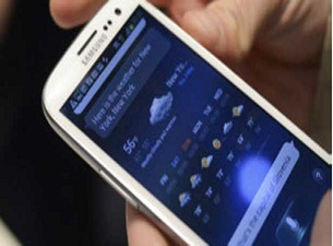 Samsung'dan Galaxy S4 bombası