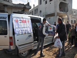 Yardımelinden Gazzeye Acil Yardım