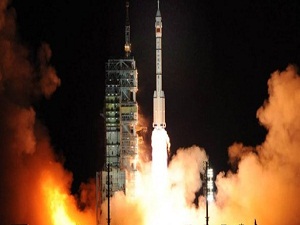 Kanada ilk askeri uydusunu uzaya gönderdi