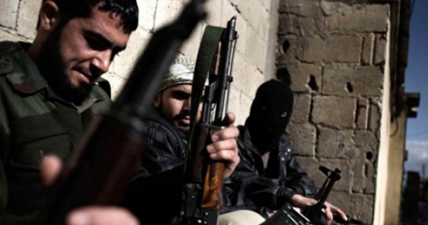 Suriye ordusundan kaçışlar sürüyor