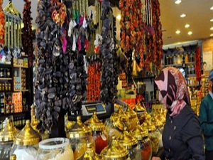 Şifayı kapan aktara koşuyor