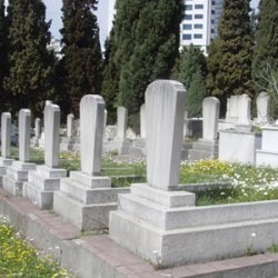 550 bin TL'ye mezar yeri var