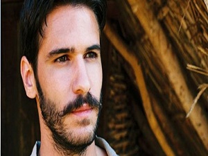 Tolgahan Sayışman: Namaz kılıyorum