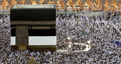 Kabe zemzem ve gül suyu ile yıkandı