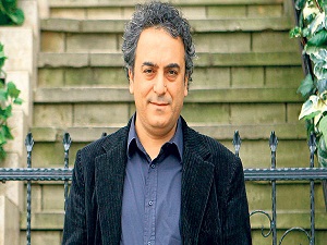 Markar Esayan: Başörtüsü yasakları kalkmalı