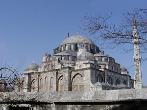 Üniversitelerde cami mimarisi ile ilgili dersler verilmeli