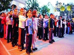 İstediğinizi giyip gelin