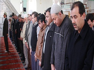 Sungur Ağabey için gıyabi cenaze namazı kılındı