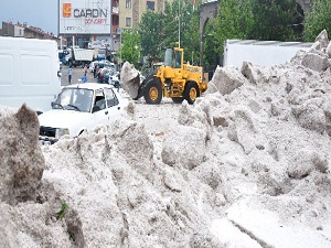Doğu'da 193 köyle ulaşım sağlanamıyor