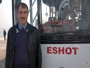 Eshot, namaz kılan şoförü işten attı