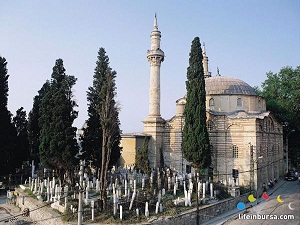 Emirsultan’a türbe ziyaretine gelen kadınları irşad bürosu karşılayacak