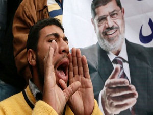 Mursi’nin kararı muhalefeti tatmin etmedi
