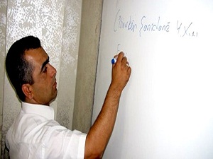 Kamuda Kürtçe’yi ilk kullanan Lice Kaymakamlığı oldu