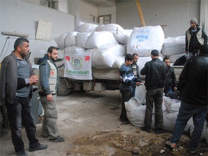 Suriye halkı kış ve açlık ile mücadele ediyor