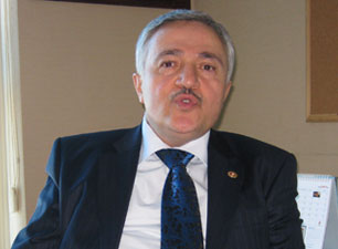 Said Nursi'nin torunlarının okumaya hakları yok mu?