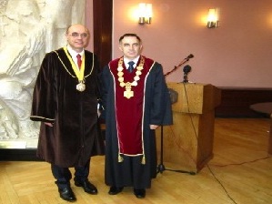 İÜ Rektörü Prof. Dr. Yunus Söylet’e fahri doktora unvanı verildi.