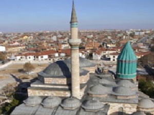 Mevlana Müzesi'nde ziyaretçi yoğunluğu