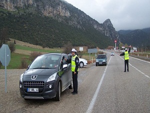 Seyyar radarla hız kontrolü başladı