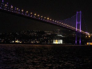 3 dev, köprü ve otoyollar için yarışacak