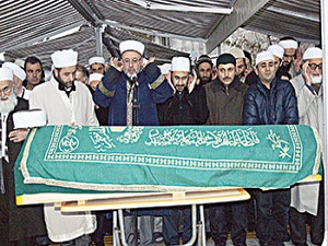 Abdullah Selman Hocaefendi dualarla uğurlandı