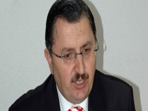 Gündoğdu'ndan başörtüsü yasağı çıkışı