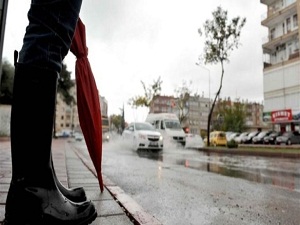 Kar yerini yağmura bırakıyor