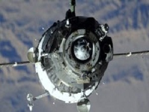 Soyuz uzay aracı UUİ'ye kenetlendi