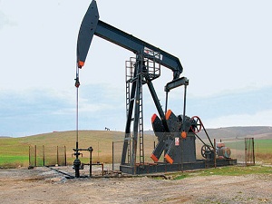 Açılan 10 kuyunun birinden petrol ve gaz çıktı