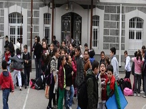 Serbest kıyafet ‘özgür düşünceyi’ geliştirecek