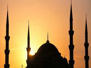 Kim Allahın adı zikredilsin diye mescid bina ederse