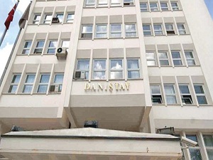 Danıştay'dan başörtülü avukata evet kararı!