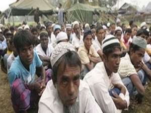 Myanmar'dan kaçan 450 Müslüman Malezya'ya sığındı