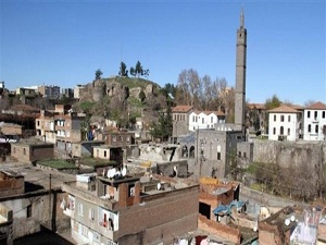 Şehit sahabelerin etrafındaki ahırlar kaldırılmadı