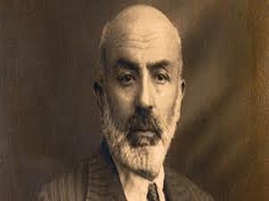 Akif, İslam aleminin dertlerini hisseden bir şairdi