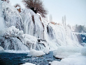 Burası Pamukkale değil