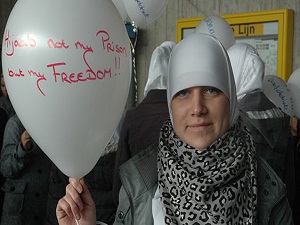 Başörtülü çalışanı işten atana ceza