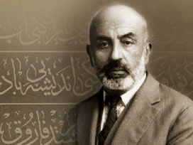 Akif hayatı boyunca halkının vicdanı oldu