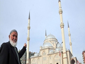 Mimar Sinan'a özendi, 262 cami yaptı