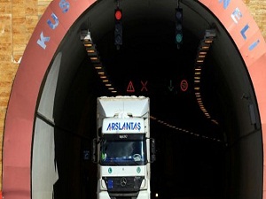 Sürücülerin kabusu tünelle son buldu